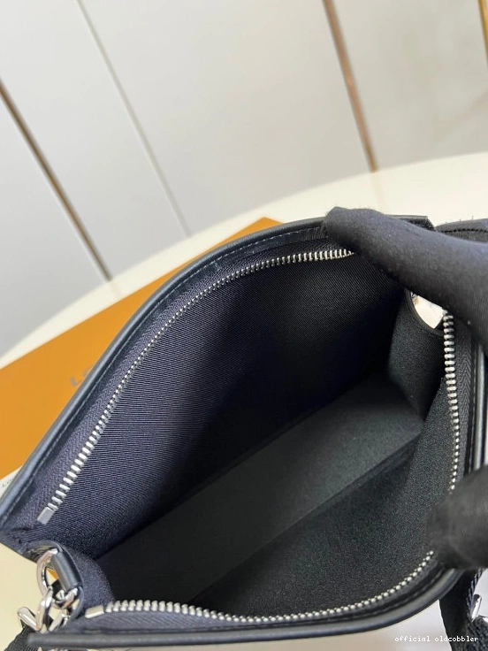 Official oldcobbler LOUIS VUITTON WEARABLE GASTON 0713